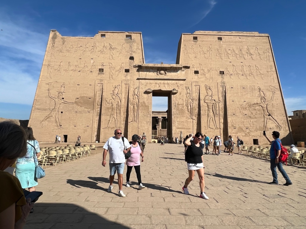 The Riverboat : Luxor to Edfu and Kom Ombo